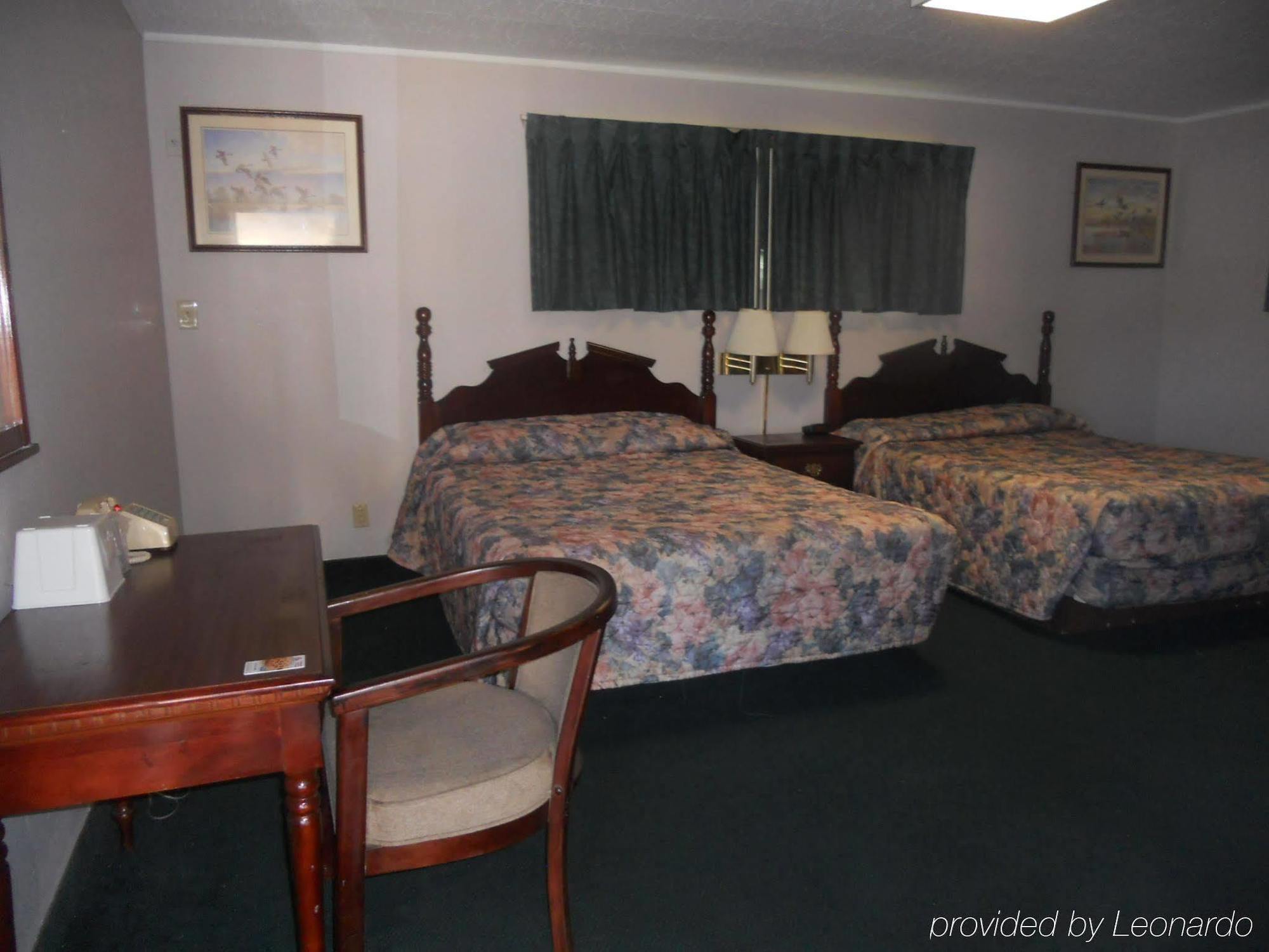 Rapids Inn & Suites Wisconsin Rapids Exterior foto